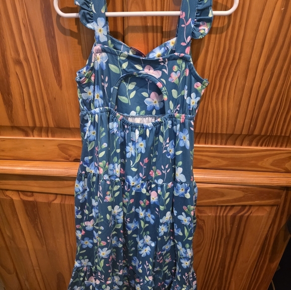 Bundle Of Girls Floral Ruffle Dresses, 1 High And Low Skirt And Dress - Picture 6 of 10